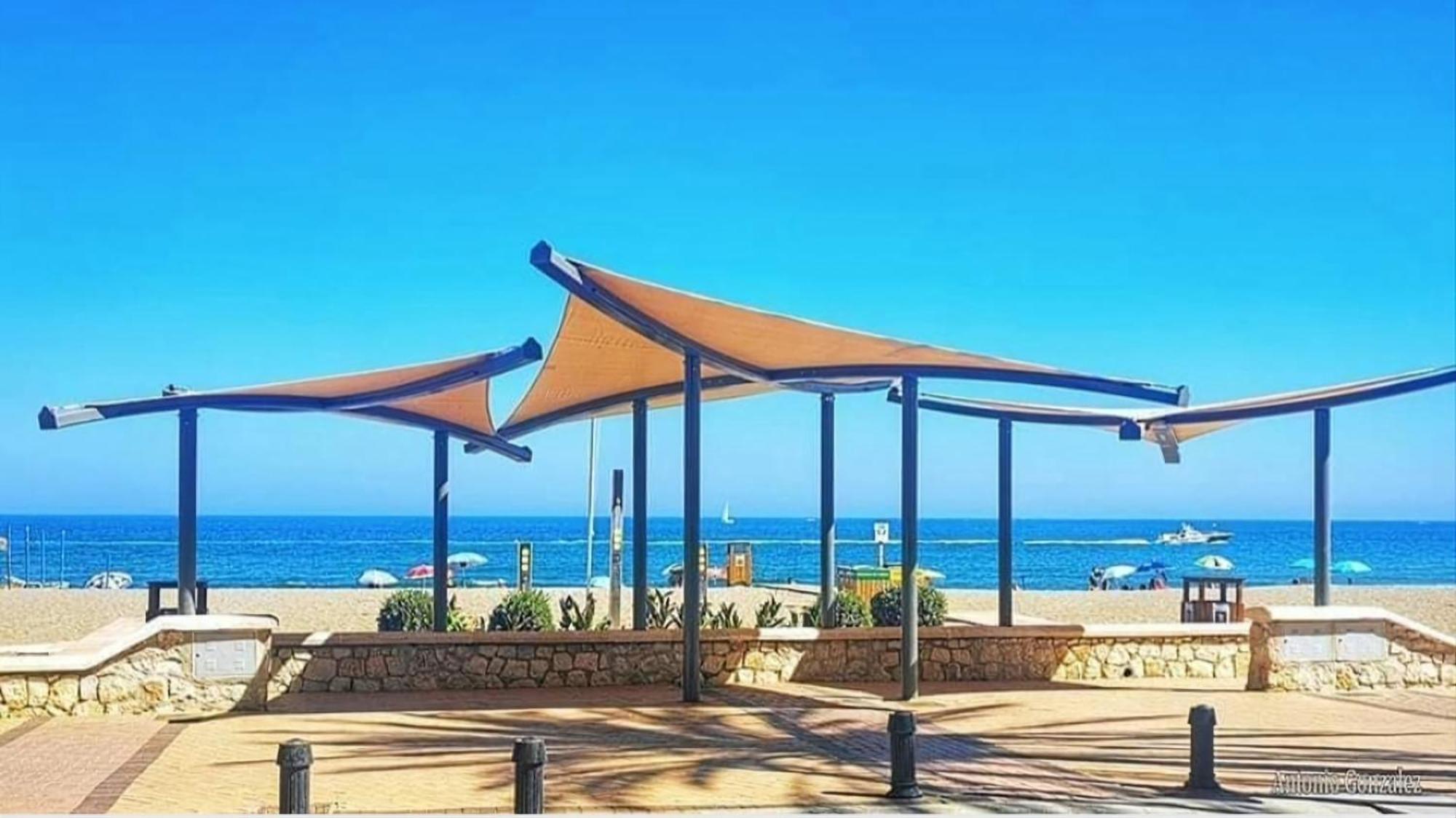 מיחאס Luxury Beachfront Apartment With Pool, Sauna, Fitness And Gym In Province Malaga, Andalusia מראה חיצוני תמונה